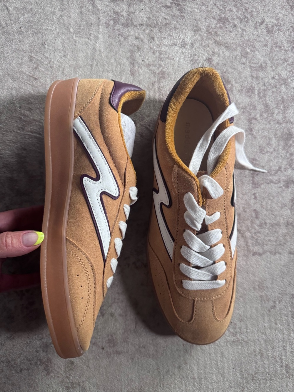 Madden Retro Trainer in yellow & White